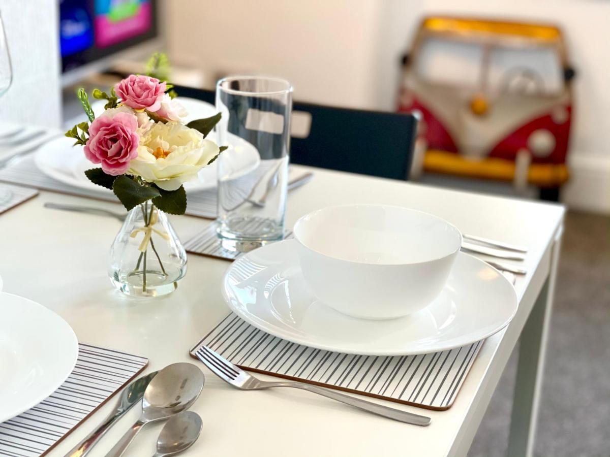 Modern Family Apartment Free Parking And Gym By Beach Bournemouth Kültér fotó