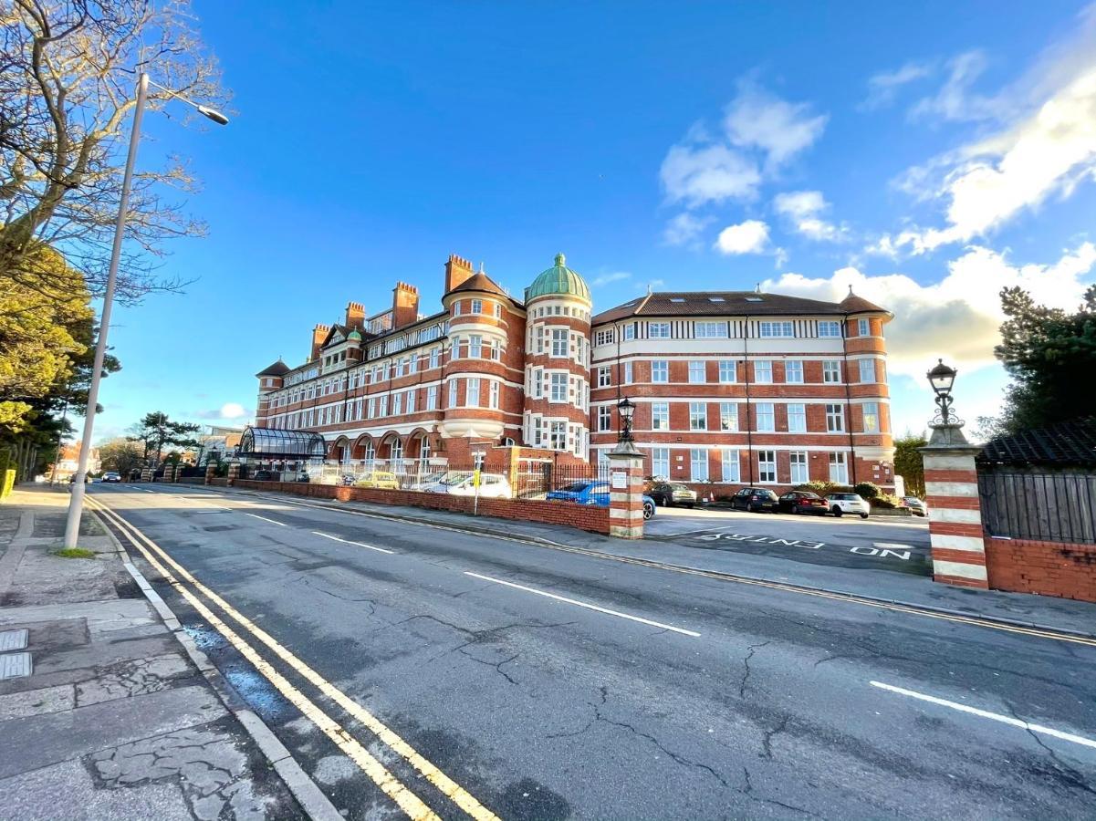 Modern Family Apartment Free Parking And Gym By Beach Bournemouth Kültér fotó